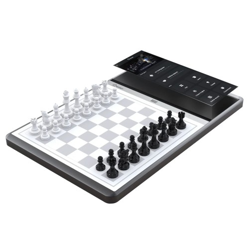 Умная шахматная доска с ИИ и экраном. Chessnut EVO